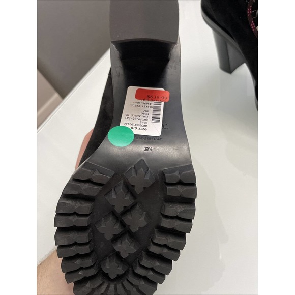 $1700 VALENTINO Fur Ankle Boots Heels Suede Leather Shearling Fur Stars - Picture 2 of 5